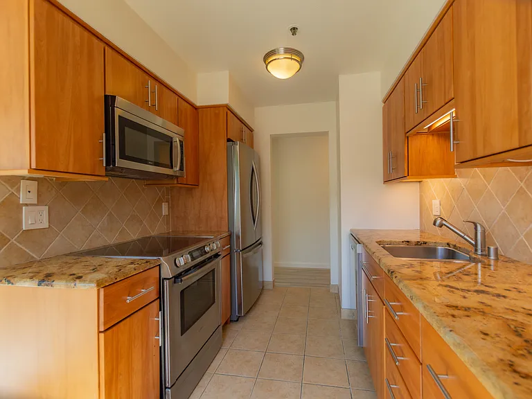 457 Coast Blvd #201 — Photo 9