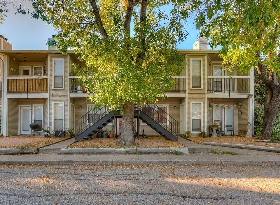 2011 West Ave #C