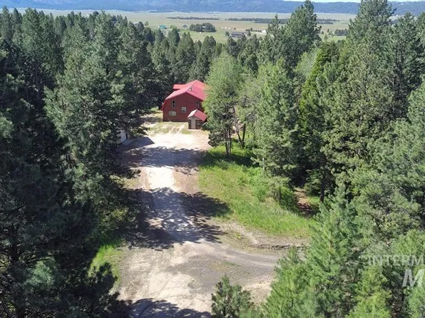 10346 Emma Loop, Cascade, ID 83611
