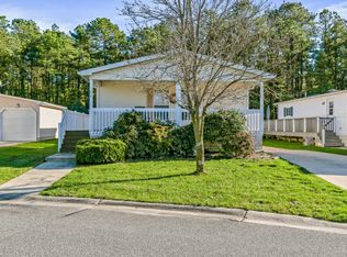 46 Pine Ridge Blvd, Whiting, NJ 08759