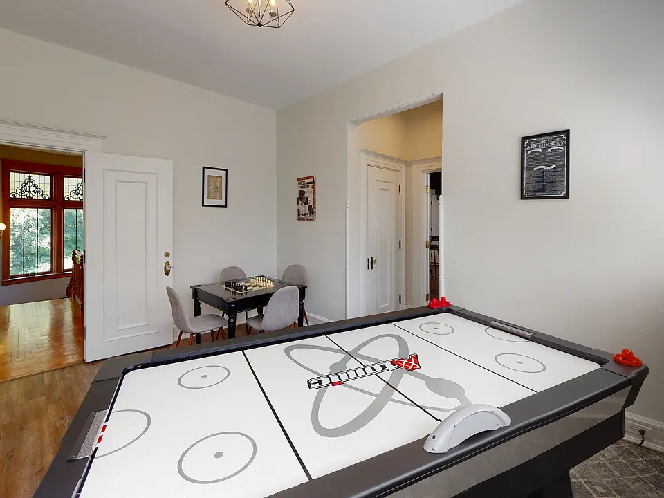 Air Hockey