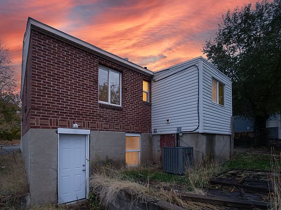 2nd image of 4075 S Jefferson Ave