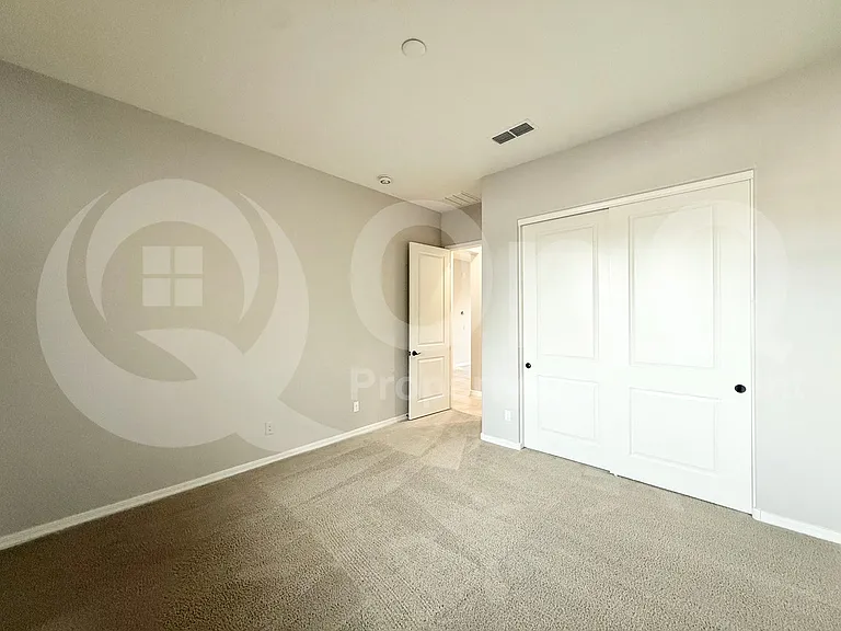 1007 E Buffalo St — Photo 15