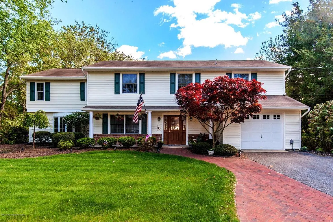 130 Augusta Dr photo 1