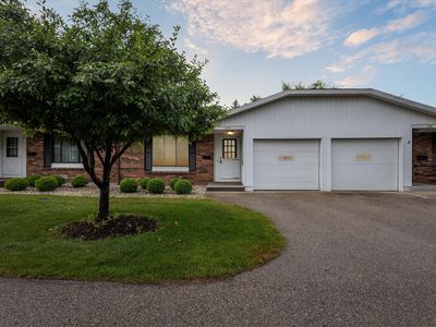 230 S State St APT 134, Zeeland, MI, 49464