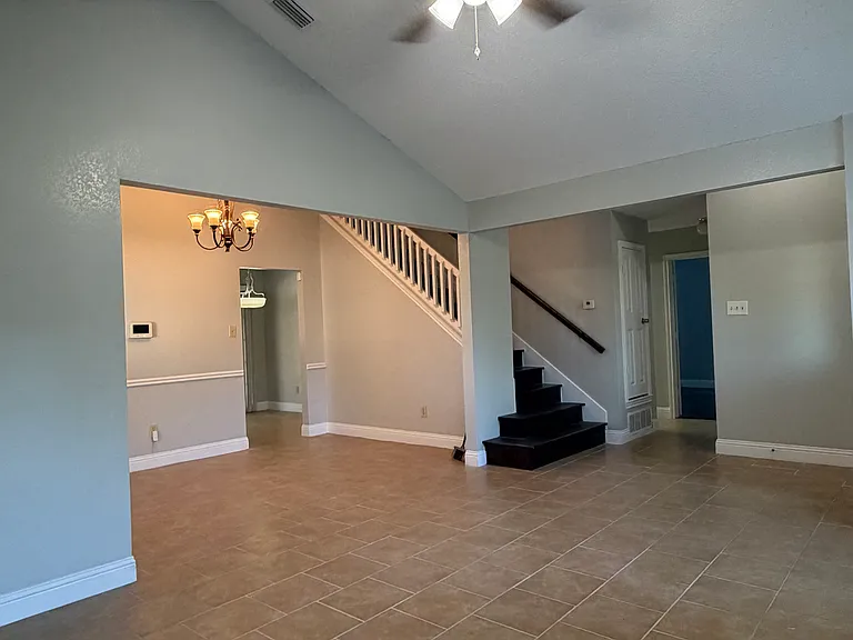 1504 Prentice St — Photo 8
