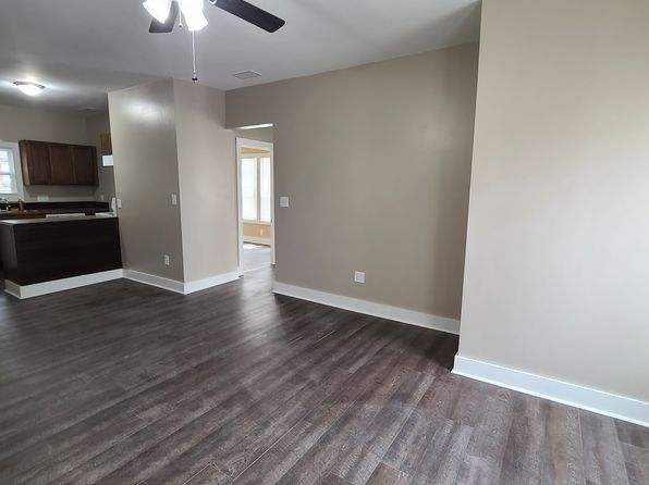 100 W Washington St #D