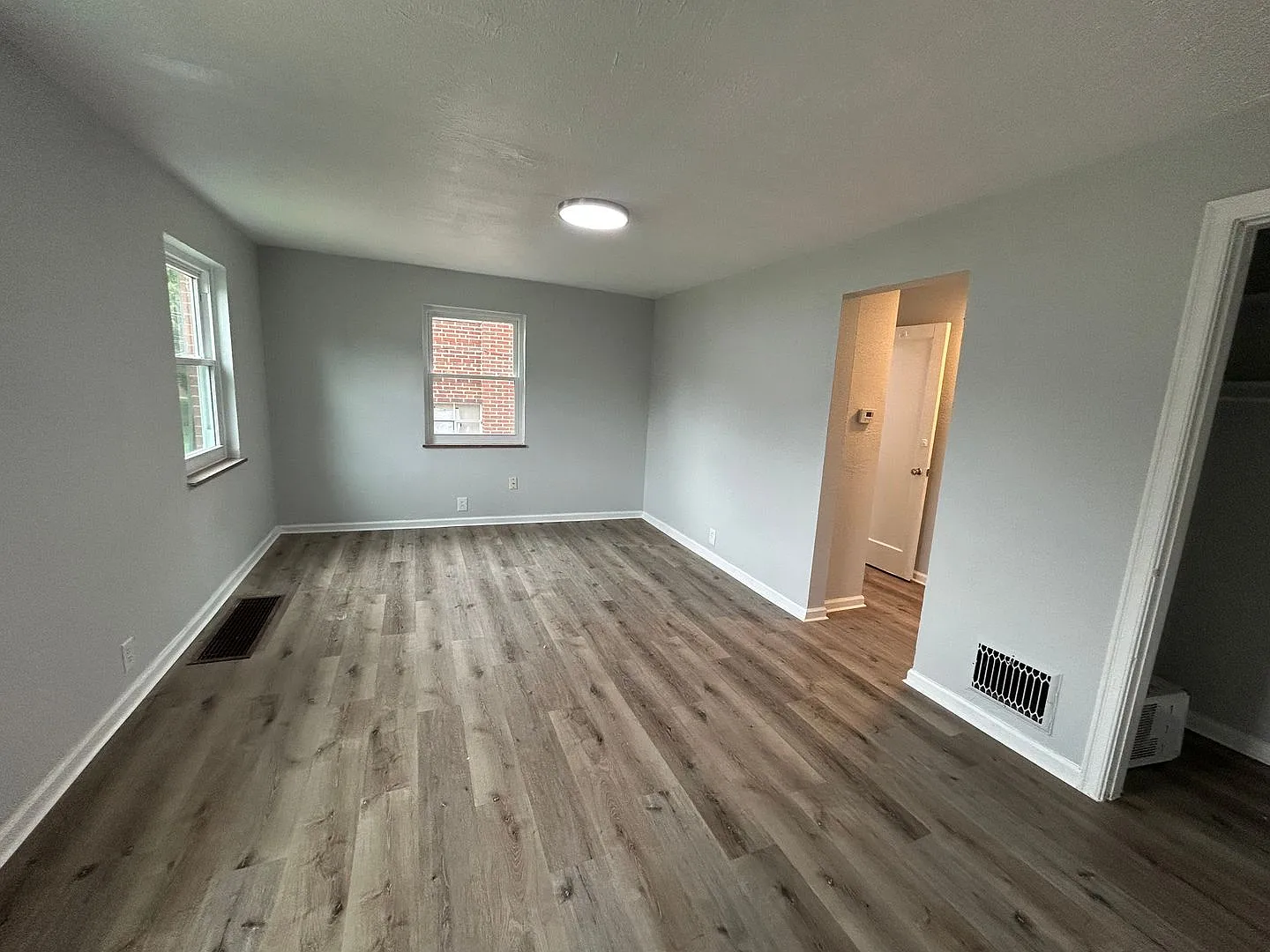 101 Glenwood Avenue — Photo 3