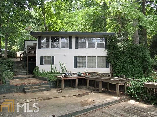 332 Thorpe Rd photo 1