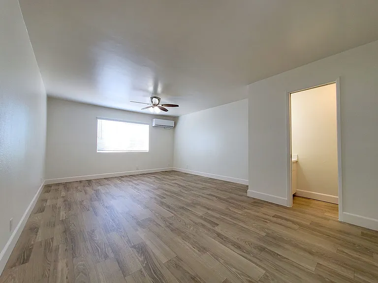 Orchard Villa Townhomes — Photo 14