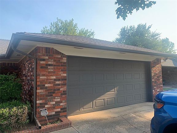 3rd image of 240 E Grand Teton Ct