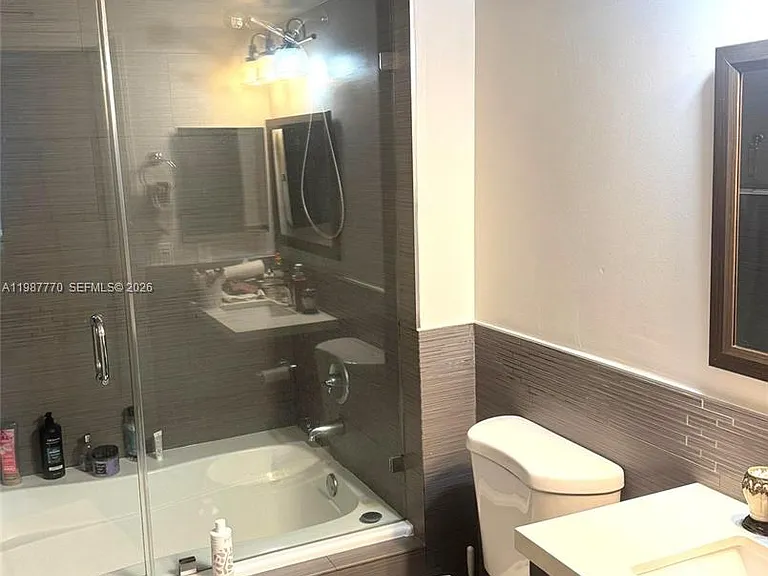 1155 Brickell Bay Dr #1008 — Photo 7