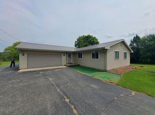 5640 N Mission Rd, Rosebush, MI 48878