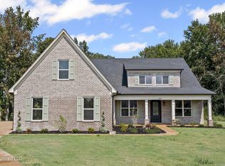 1482 John Thomas Cv, Hernando, MS 38632