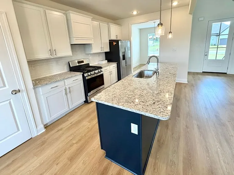 195 Hughetta St — Photo 5