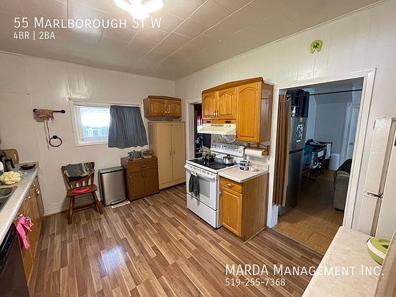 4th image of 55 Marlborough St W