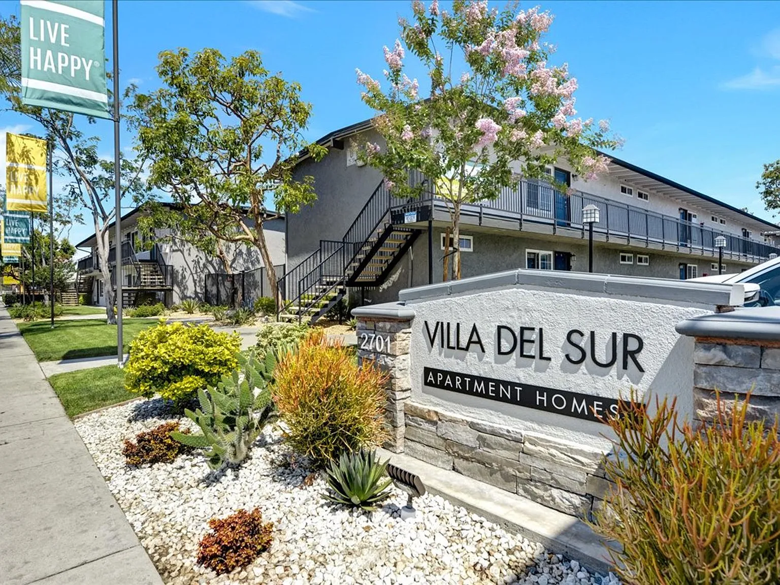 Villa Del Sur Apartment Homes — Photo 2