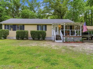 198 Leffler Rd, Hattiesburg, MS 39401