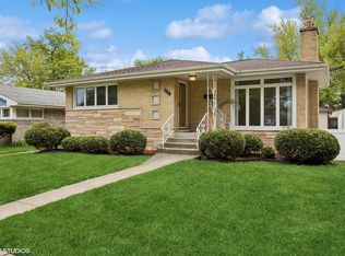 9431 Congress Park Ave, Brookfield, IL