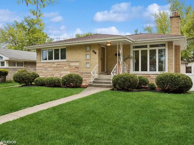 9431 Congress Park Ave, Brookfield, IL, 60513