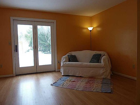 4th image of 45 Glenridge Drive #45