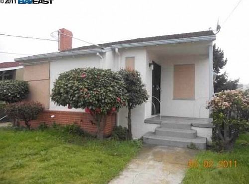 2nd image of 9521 Holly St