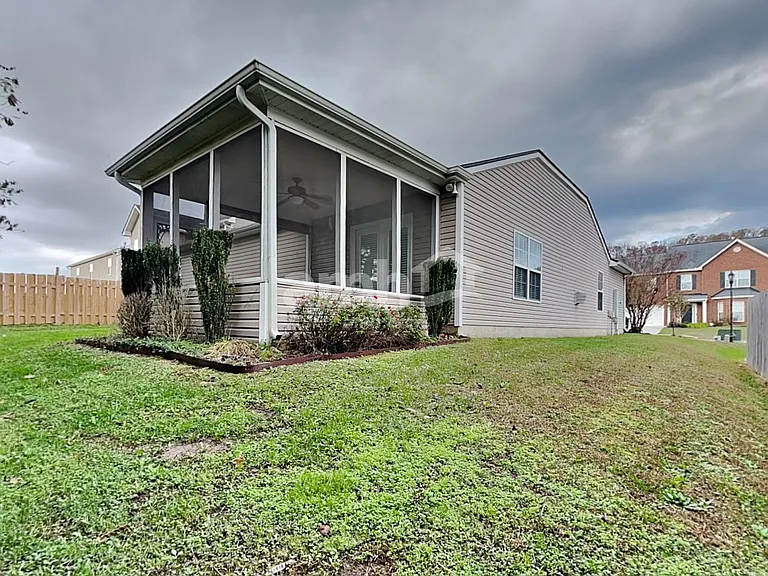 6228 McMillan Creek Dr — Photo 21