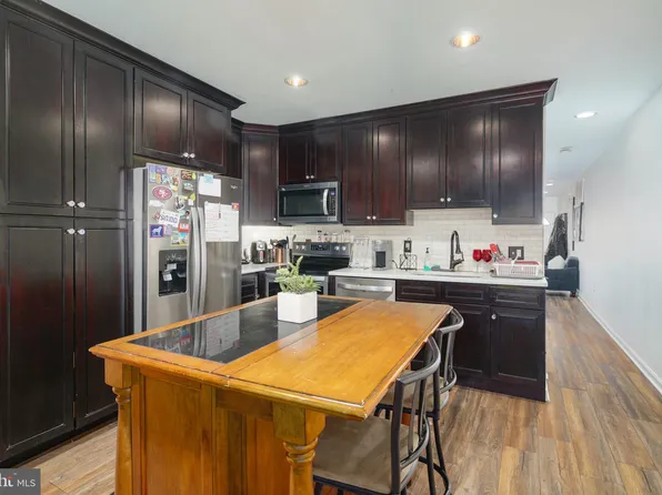 2213 N 17th St, Philadelphia, PA 19132