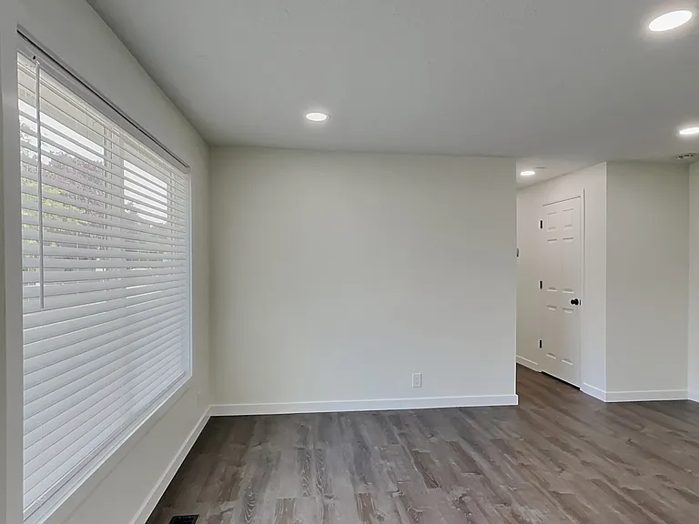 20710 SW Jay St — Photo 13