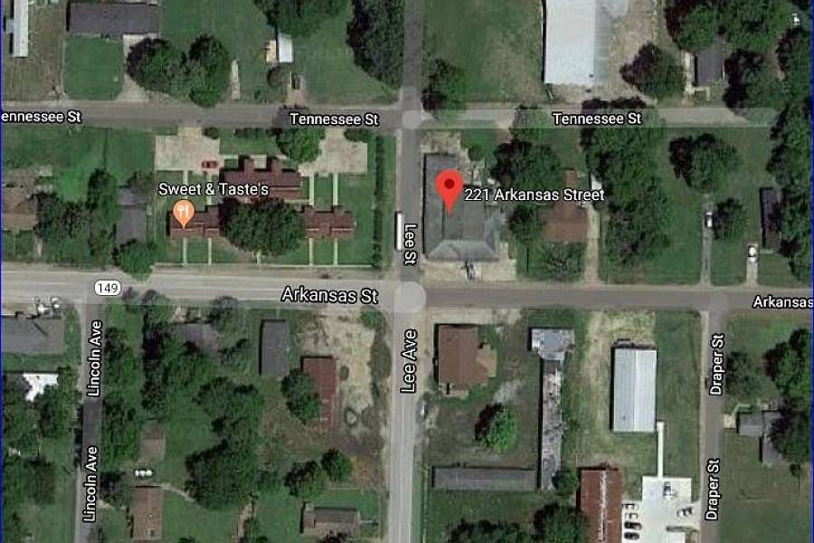 1st image of 221 Arkansas St