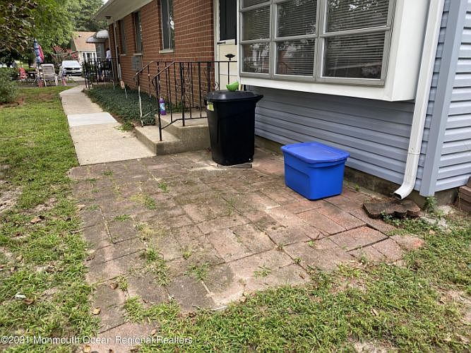 2nd image of 10 Hamilton Ln #E