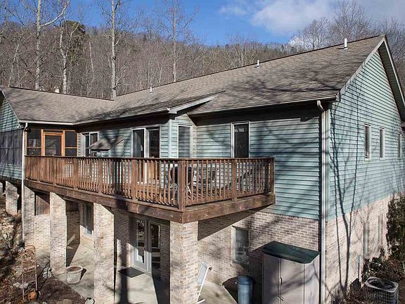 2nd image of 312 Grouse Dr