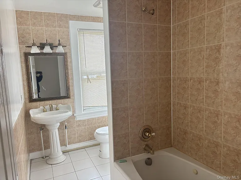 9 Myrtle St #2 — Photo 5