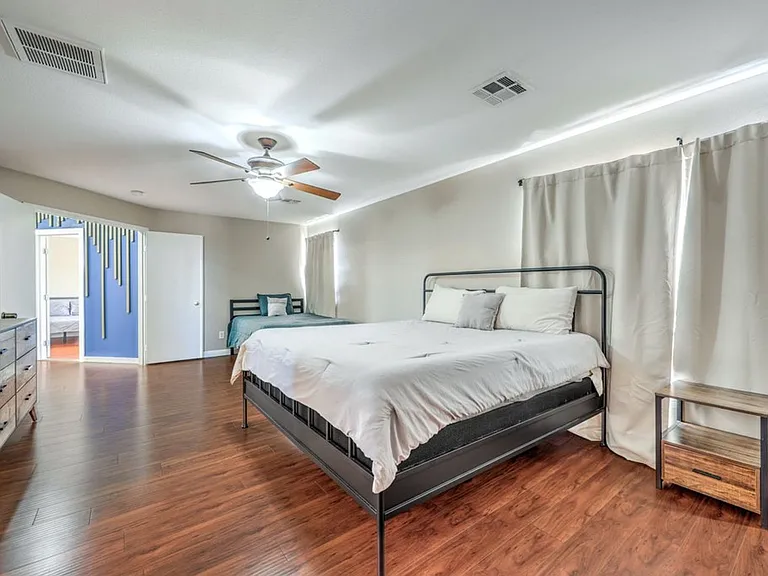 5663 Artesia Lake Ct — Photo 11