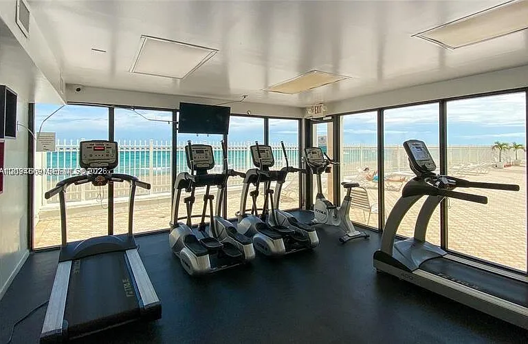 3505 S Ocean Dr #704 — Photo 11