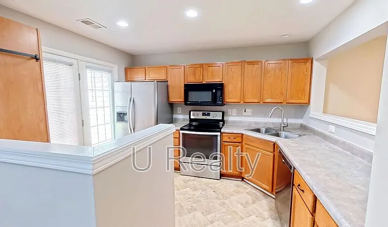 11010 Alderbrook Ln — Photo 6