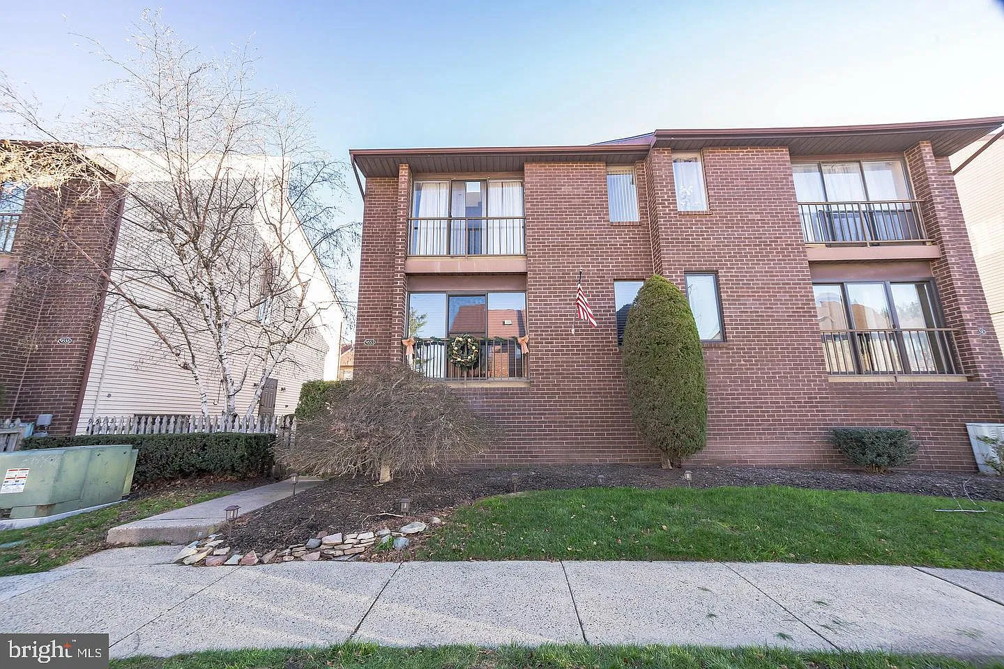 2 bed, 2.0 bath, 1065 sqft, $2,150 — Photo 1