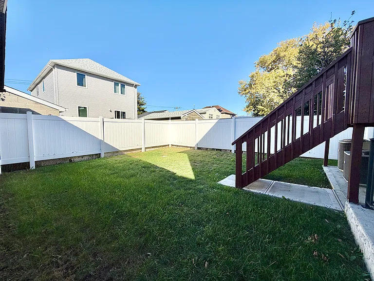 356 Bryson Ave #1F — Photo 29
