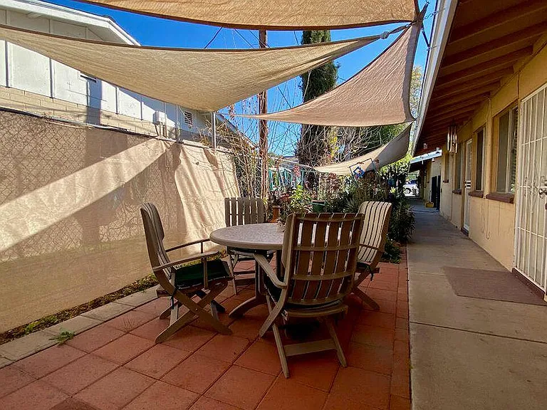 2234 W Vista Ave #10 — Photo 10