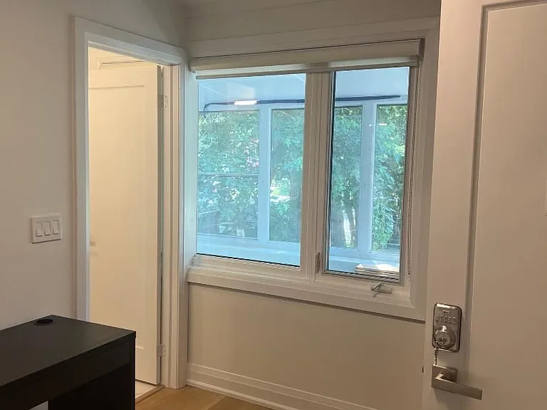 61 Gladys Rd — Photo 6