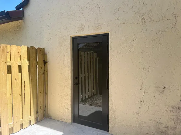 (undisclosed Address), Miami, FL 33196