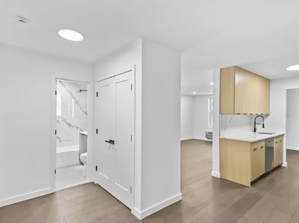 36 Hamilton Avenue image 1 of 25