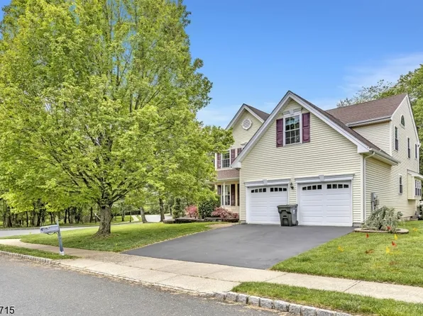 22 Glen Eyre Dr, Bridgewater Twp., NJ 08807