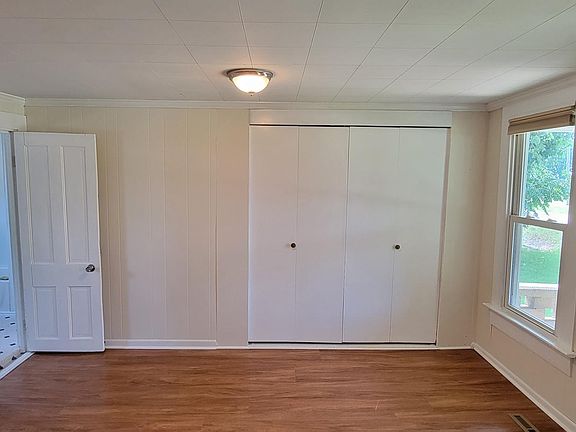 4th image of 3521 North St