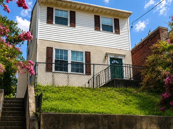 4225 Gault Pl NE, Washington, DC 20019