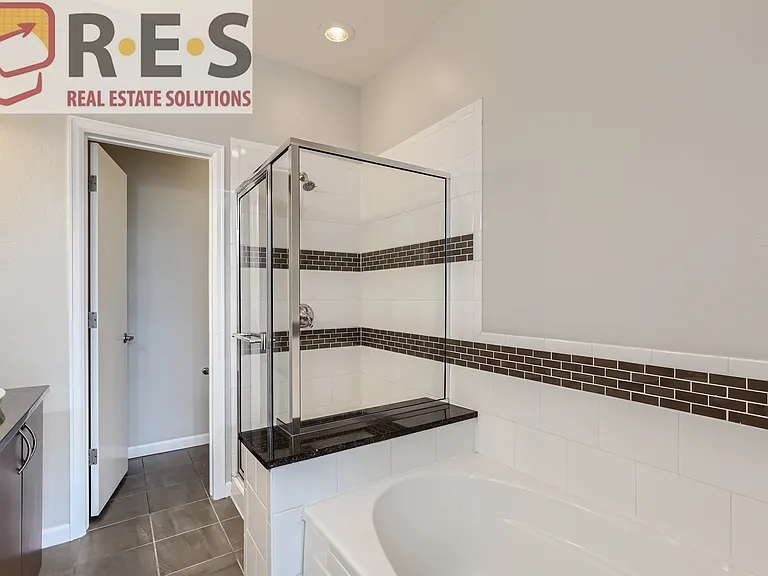 2708 Blake St — Photo 15