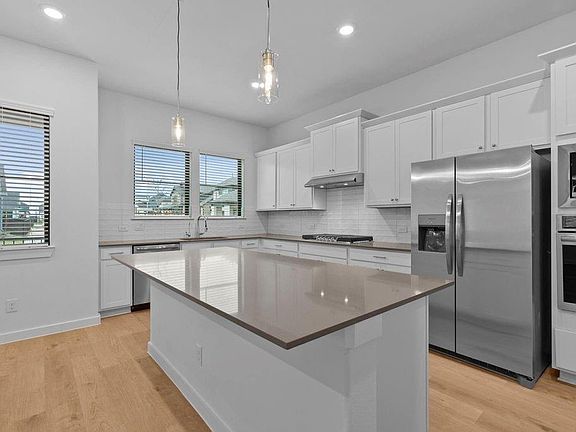 4th image of 32478 Valley Redstem Way