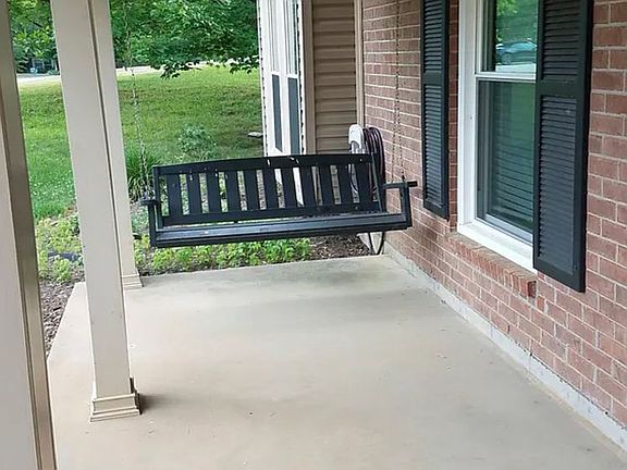4th image of 1633 Clear Brook Dr