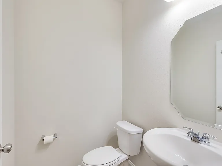 1005 Cold Bear Cv — Photo 14