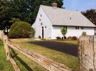 68 Jester Ln, Levittown, NY 11756